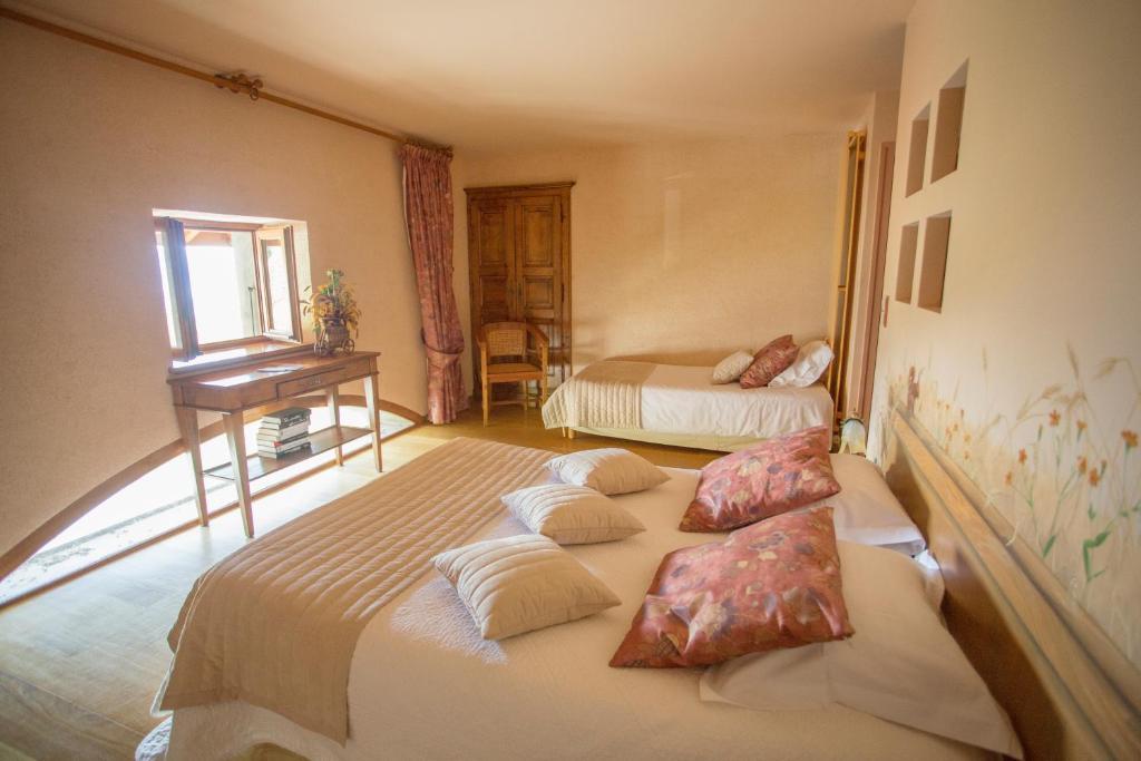 Le Bonheur Dans Le Pre Hotel Lucinges Quarto foto